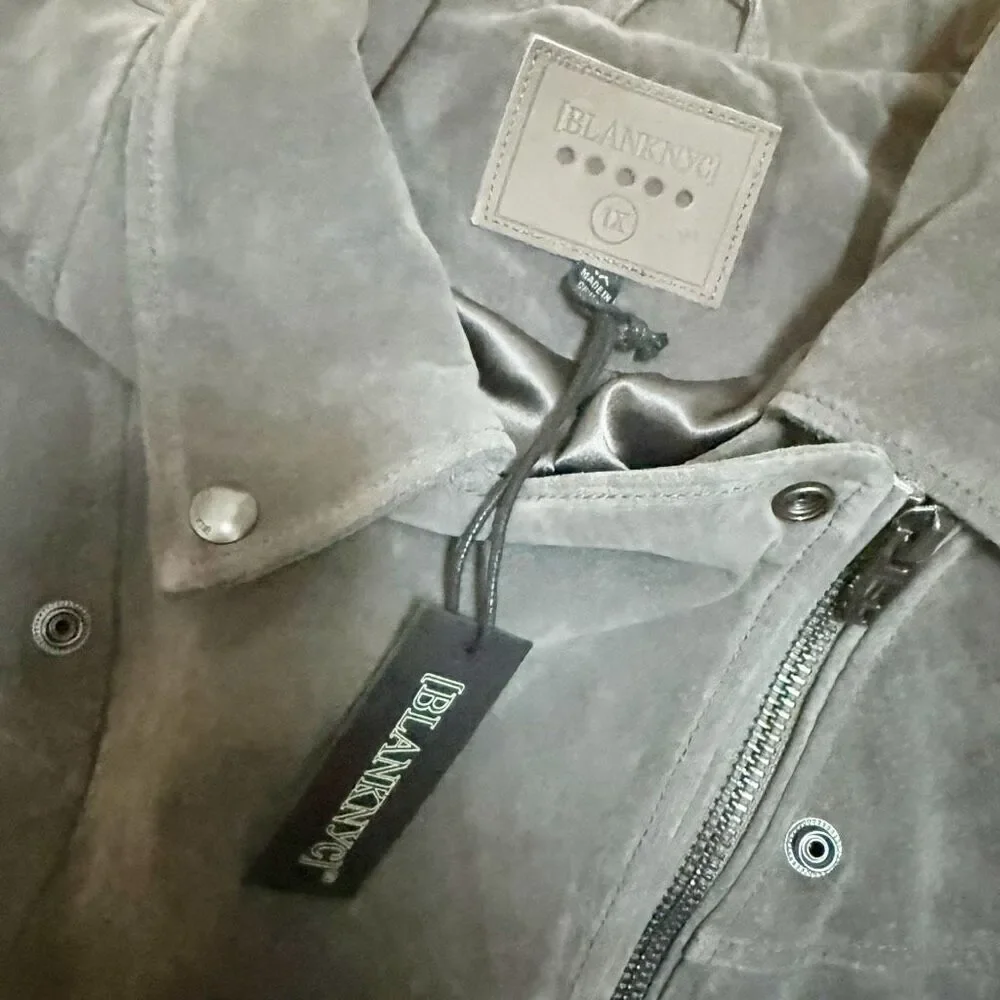 BLANK NYC | Suede Moto Asymmetrical Jacket High Altitude Gray Taupe | 1X (Plus) - Picture 6 of 10